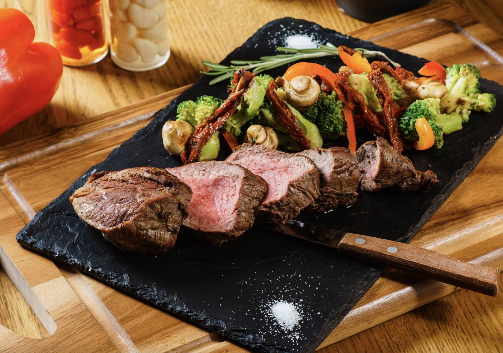 Angus Tri Tip Steak with Cauliflower Mash and Vegetable Stir Fry Fit